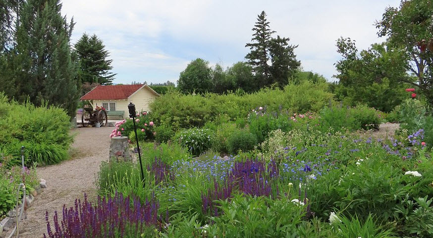 Gatiss Gardens, United States